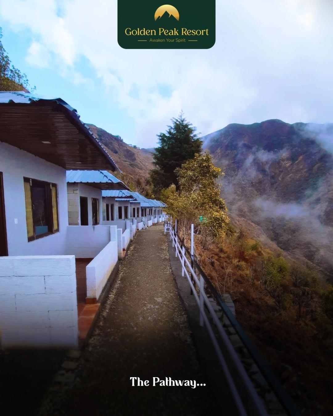Golden Peak Resort Lakhwār Exteriör bild